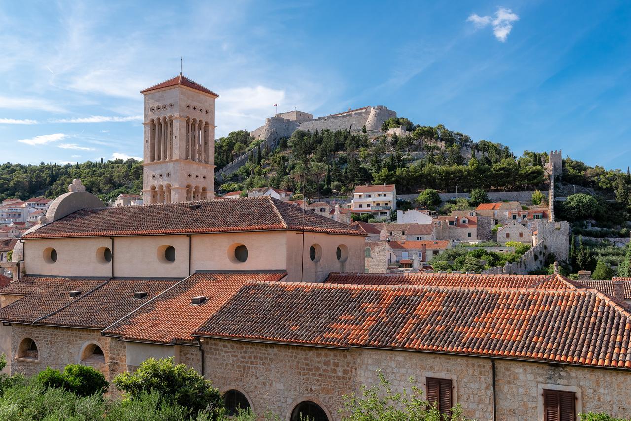 Kampanel 10 Apartment Hvar Town Luaran gambar