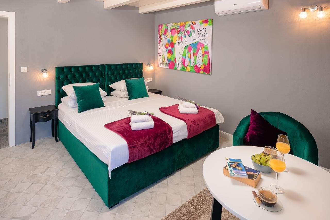 Kampanel 10 Apartment Hvar Town Luaran gambar