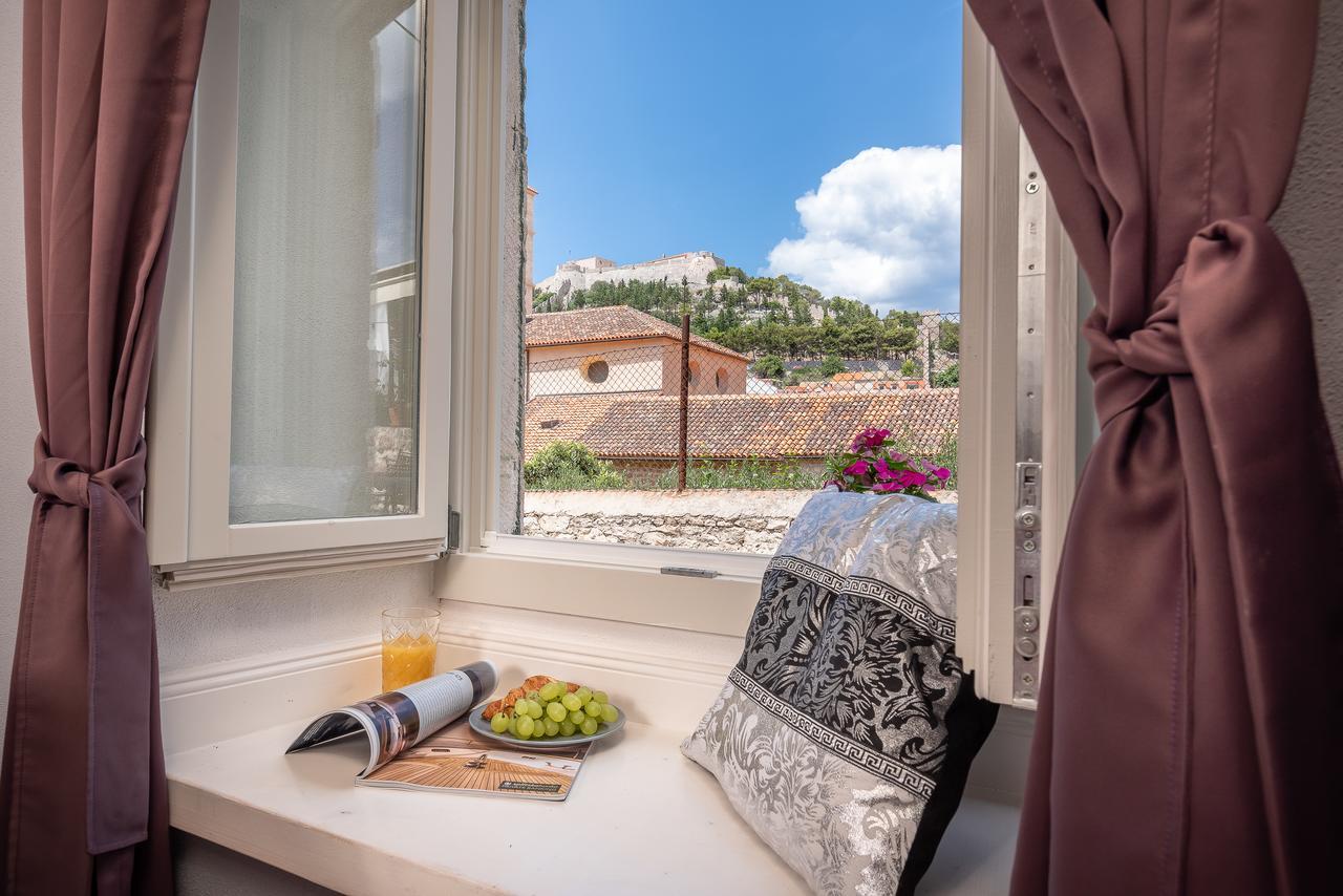 Kampanel 10 Apartment Hvar Town Luaran gambar